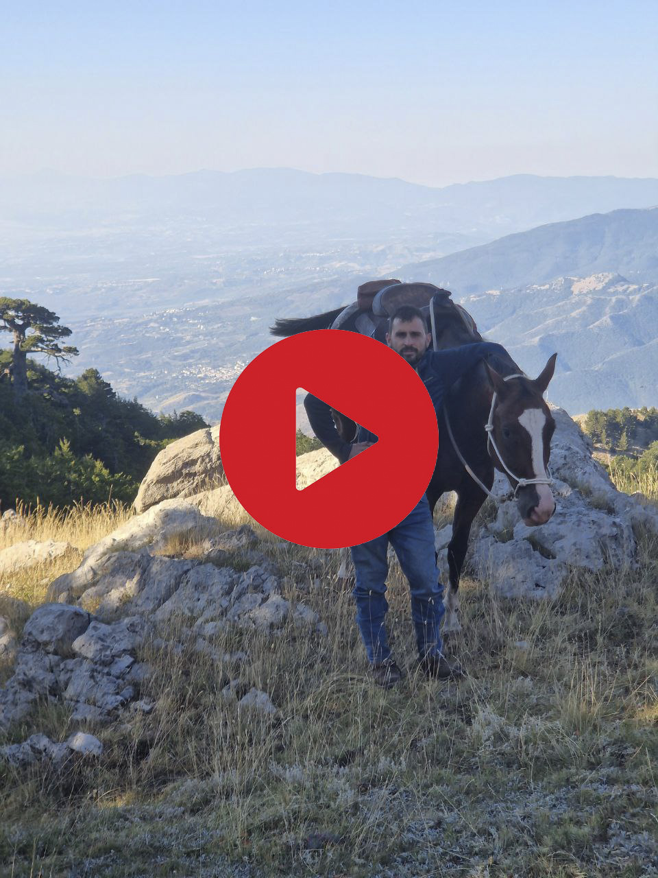 Video itinerario a cavallo sul Pollino ©Riccardo Sartori