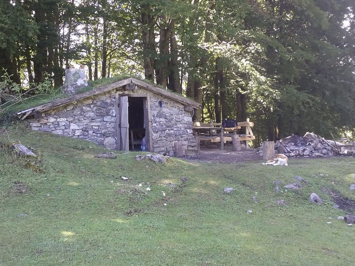 Rifugio non gestito Bocca del Monte a 1167 mo ©Felice Lucchese
