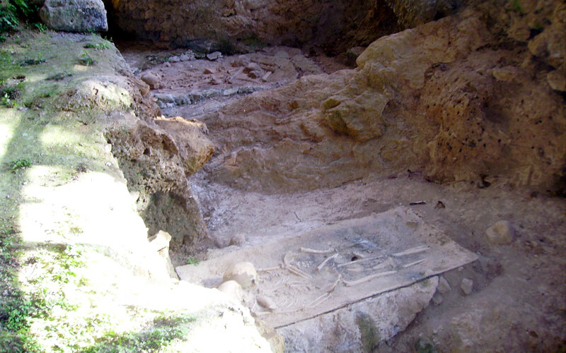 Siti archeologici, aree e monasteri rupestri Parco del Pollino