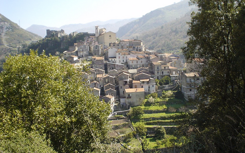 Papasidero, borgo del Parco del Pollino