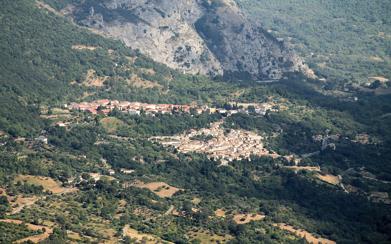 San Lorenzo Bellizzi, borgo del Parco del Pollino